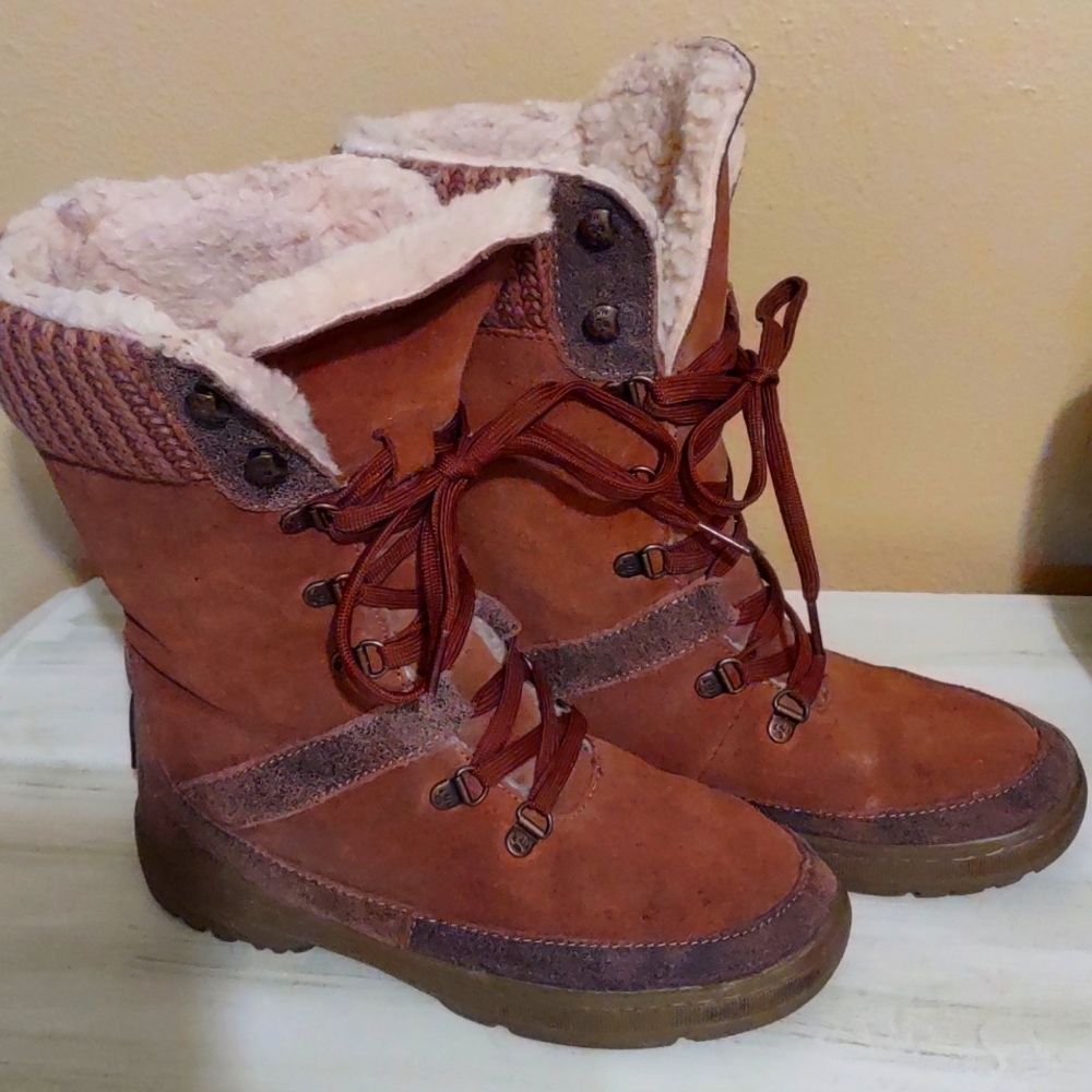 Bear Paw mid calf winter boots